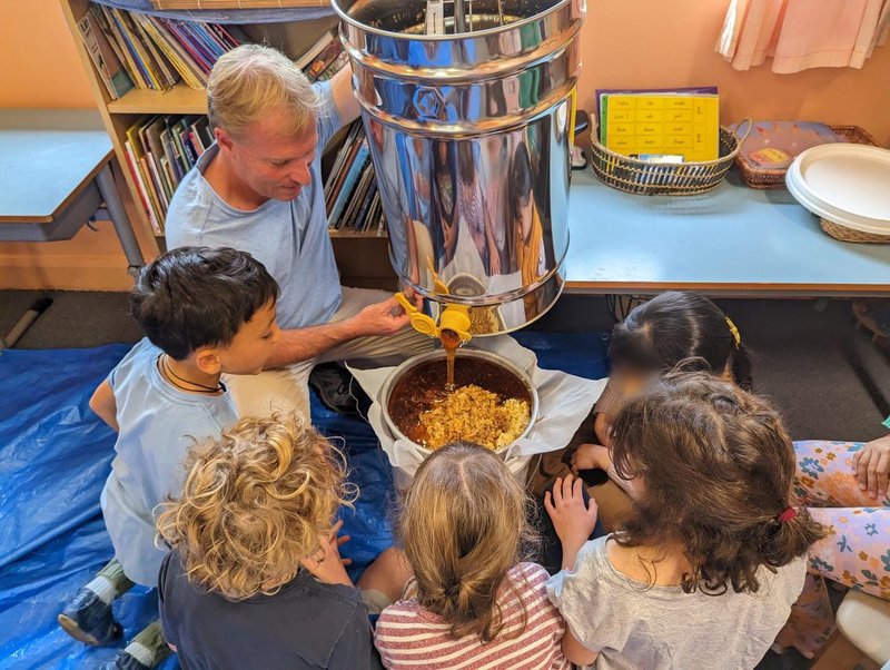 Class 2 Abuzz with Honey