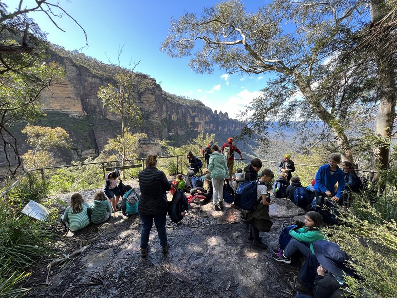 Class 5 intrepid travel to the Blue Mountains